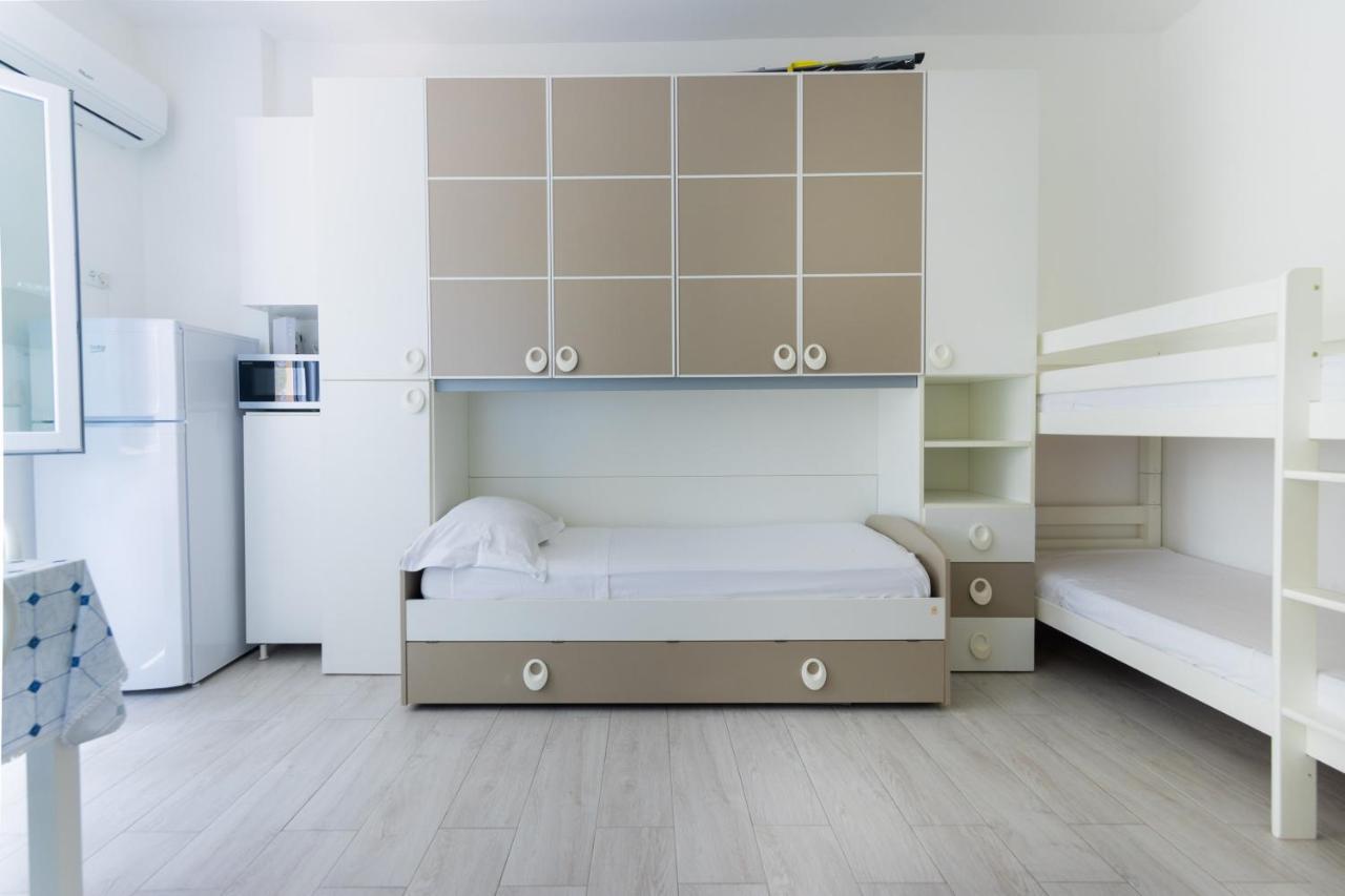 Apartment Ashur Mondello